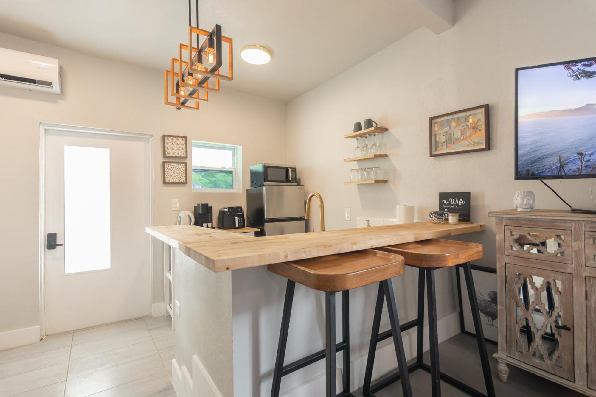 Apartment Charming In With Parking And Patio Miami